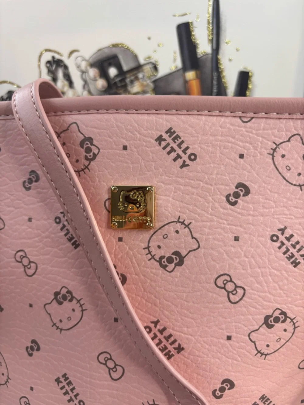 Hello Kitty Pink Crossbody Bag with Matching Wallet Set - Picture 5 of 9